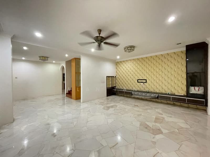 2-storey Terraced House for Sale in Perkampungan Semambu Baru (Kuantan) - Alan Tan - Living Room - PropertyGuru.com.my