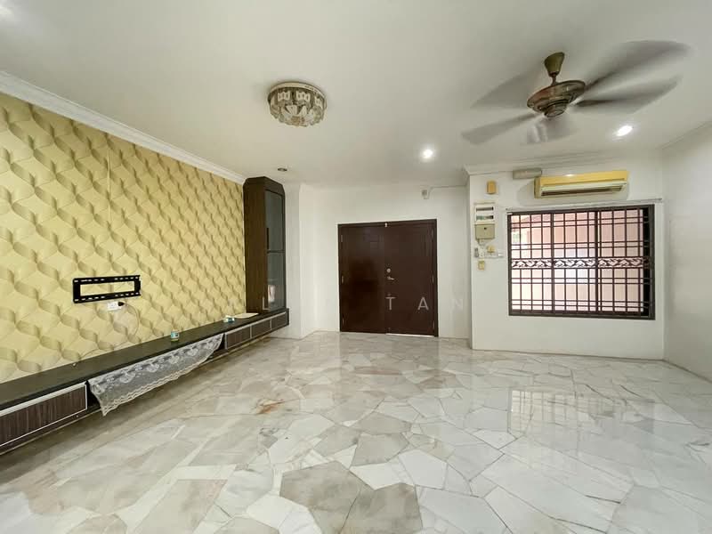 2-storey Terraced House for Sale in Perkampungan Semambu Baru (Kuantan) - Alan Tan - Living Room - PropertyGuru.com.my