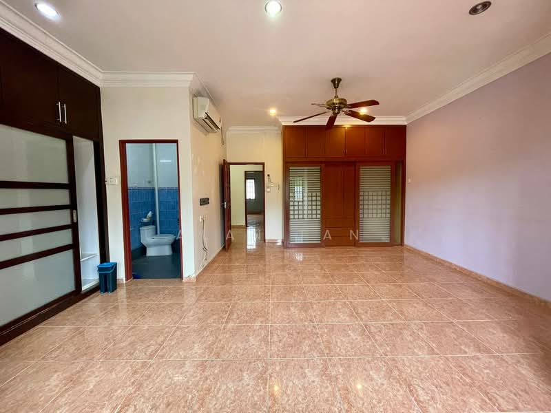 2-storey Terraced House for Sale in Perkampungan Semambu Baru (Kuantan) - Alan Tan - Master Bedroom - PropertyGuru.com.my