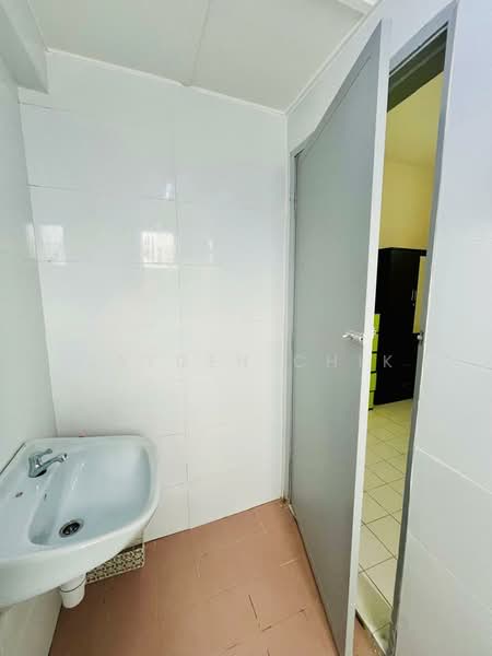 Kondominium untuk Disewa di Seri Cendekia - Jayden Chik - Bathroom - PropertyGuru.com.my