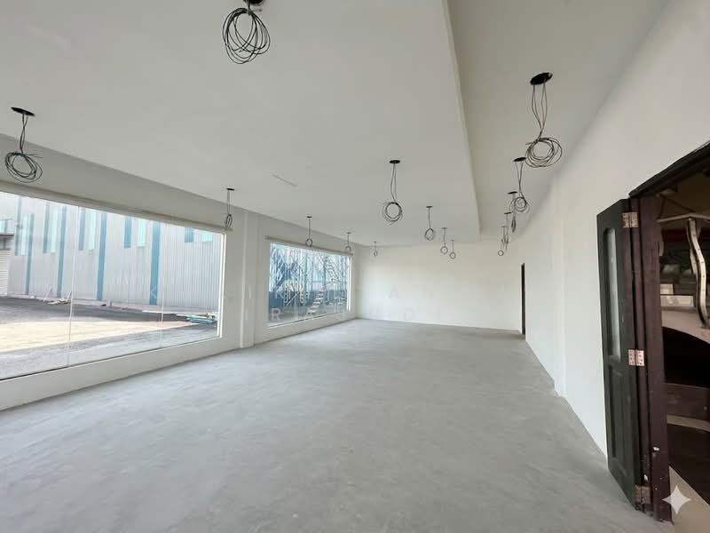 Office for Rent in Telok Panglima Garang (Selangor) - Khairil Anwar Sirajudin - Interior - PropertyGuru.com.my