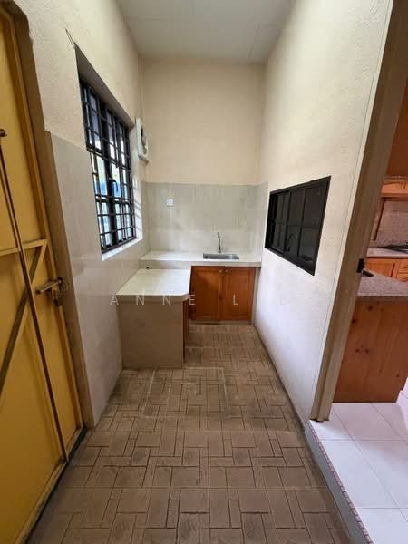 Rumah Teres 2 Tingkat untuk Dijual di Jelutong (Penang) - Anne Lee - Wet Kitchen - PropertyGuru.com.my