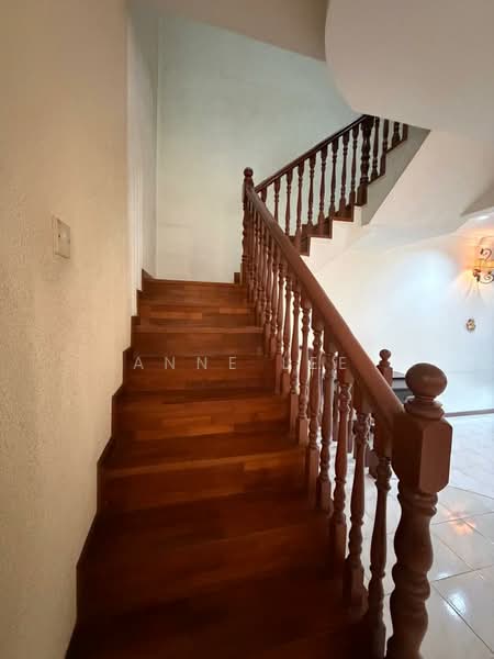 Rumah Teres 2 Tingkat untuk Dijual di Jelutong (Penang) - Anne Lee - Staircase - PropertyGuru.com.my