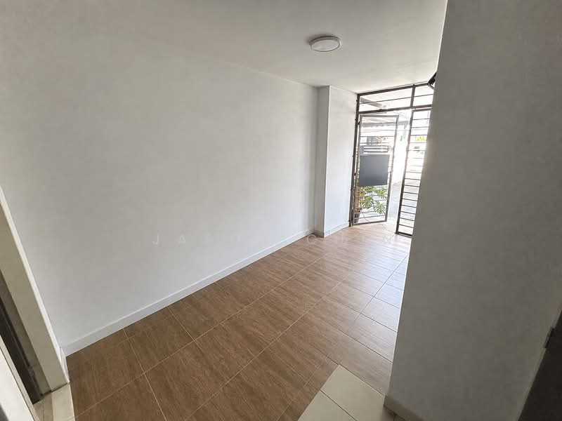 2-storey Terraced House for Rent in Shah Alam (Selangor) - Jason Chin - Entrance - PropertyGuru.com.my