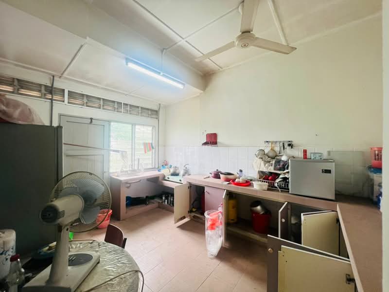 1-storey Terraced House for Sale in Taman Peringgit Jaya (Melaka City) - Ramona Tan - Kitchen - PropertyGuru.com.my