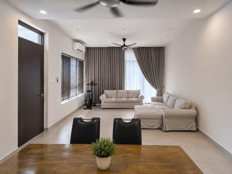 Rumah Teres untuk Disewa di Cyberjaya (Selangor) - Amy Oktavia - Living Room - PropertyGuru.com.my