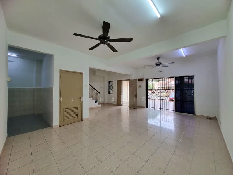 2-storey Terraced House for Sale in Bandar Puncak Alam (Puncak Alam) - Nur Hanizah - PropertyGuru.com.my