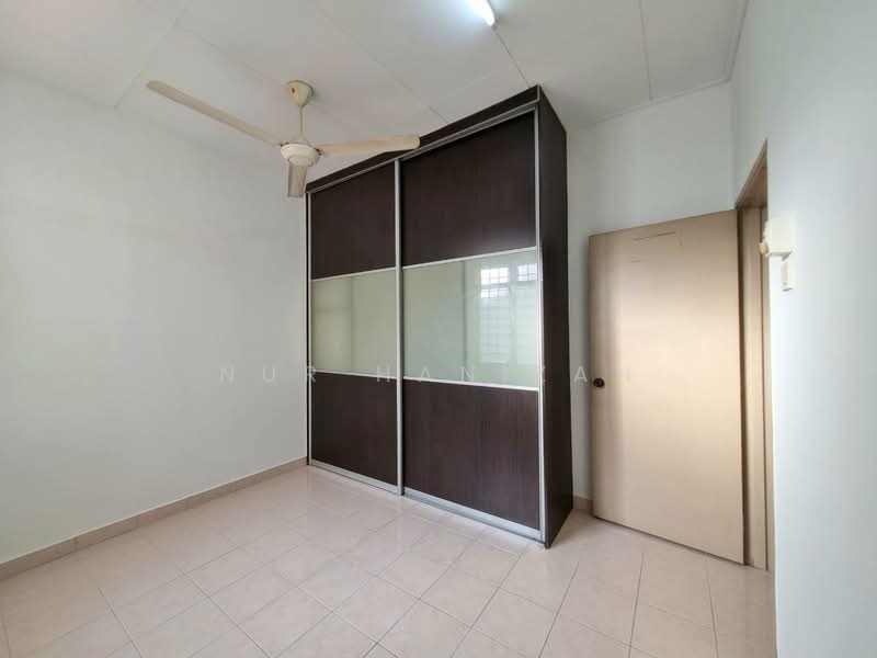 2-storey Terraced House for Sale in Bandar Puncak Alam (Puncak Alam) - Nur Hanizah - PropertyGuru.com.my