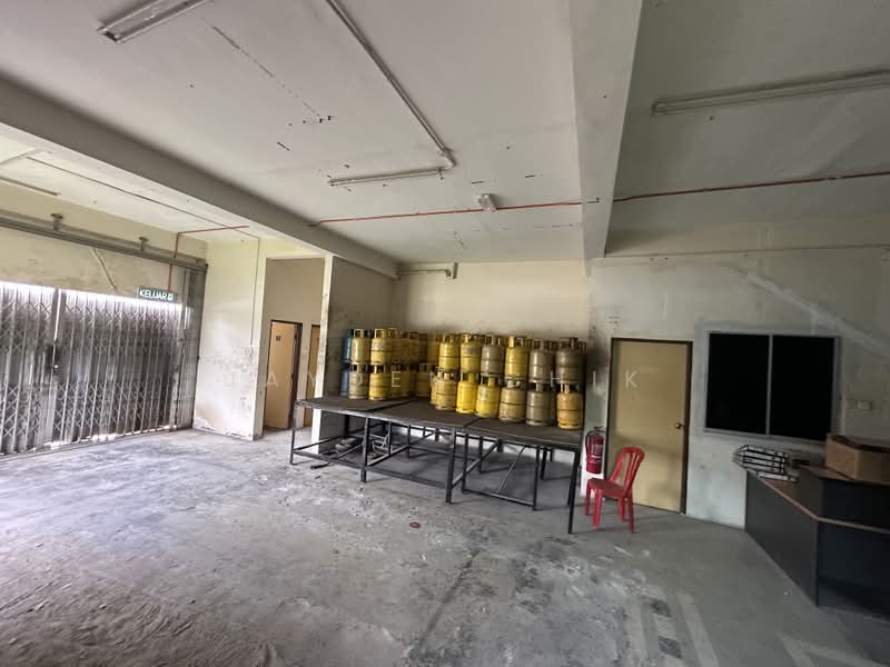 Shop for Rent in Taman Sri Melor (Kajang) - Jayden Chik - Interior - PropertyGuru.com.my