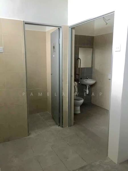 Industrial Land for Rent in Batu Kawan (Penang) - Pamela Yeap - Bathroom - PropertyGuru.com.my