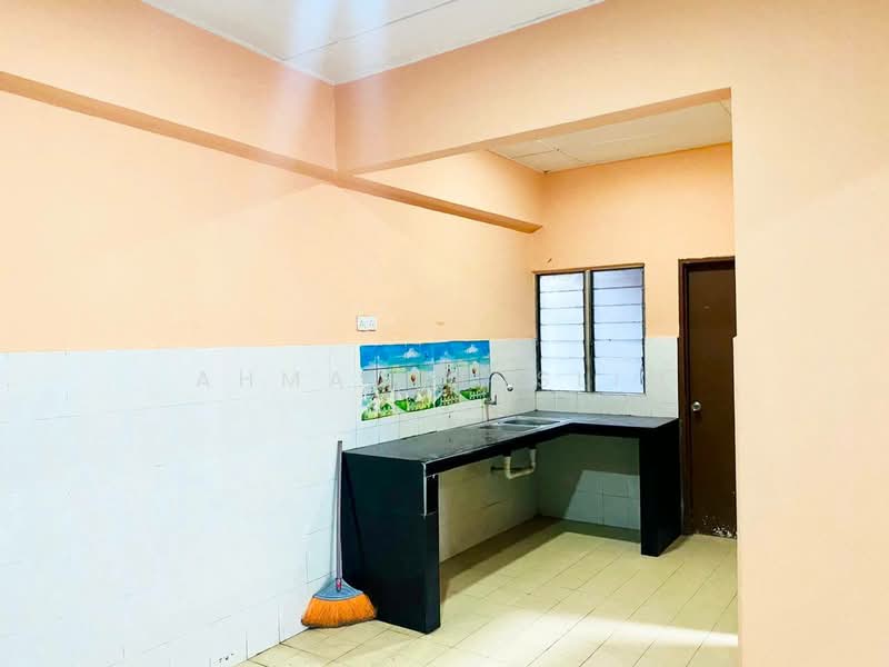Apartment for Sale at Perdana Villa - Ahmad Muslim - Kitchen - PropertyGuru.com.my
