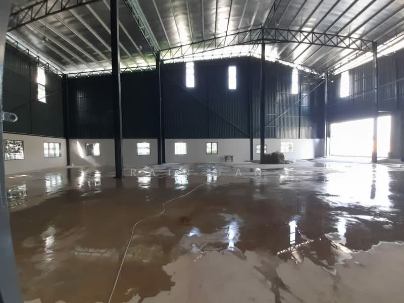 Warehouse for Rent in Salak South (Kuala Lumpur) - Rain Tan - Interior - PropertyGuru.com.my