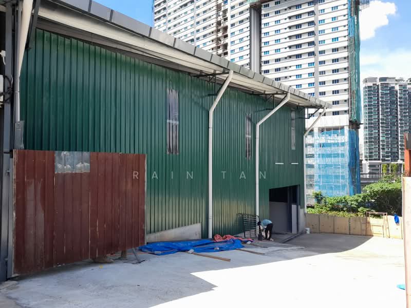 Warehouse for Rent in Salak South (Kuala Lumpur) - Rain Tan - Exterior - PropertyGuru.com.my