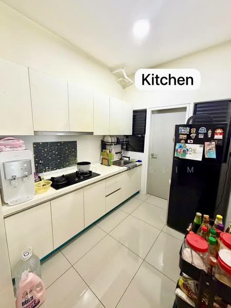 Condominium for Sale at The Greens (Residensi Hijauan) @ Subang West - Ahmad Muslim - Kitchen - PropertyGuru.com.my