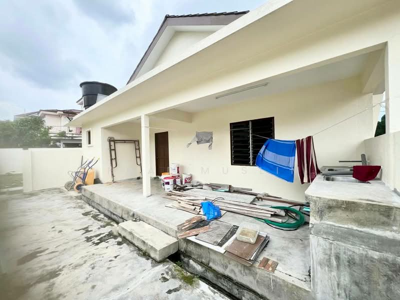 Bungalow for Sale in Klang (Selangor) - Ahmad Muslim - PropertyGuru.com.my
