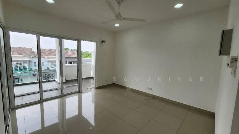 Rumah Teres 3 Tingkat untuk Disewa di Taman Putra Prima (Puchong) - Stanley Savuriyar - Balcony - PropertyGuru.com.my
