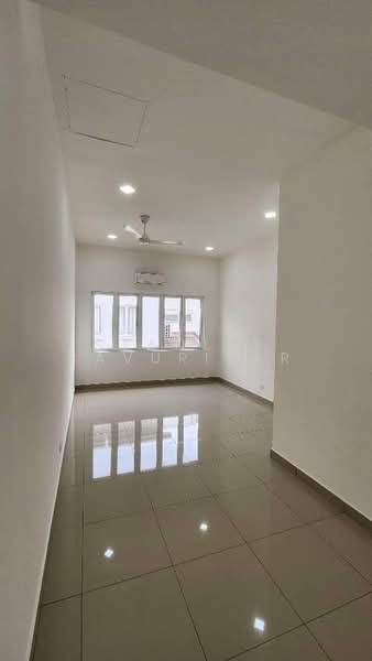 Rumah Teres 3 Tingkat untuk Disewa di Taman Putra Prima (Puchong) - Stanley Savuriyar - Living Room - PropertyGuru.com.my