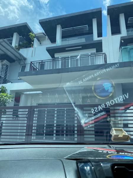 Rumah Teres 3 Tingkat untuk Disewa di Taman Putra Prima (Puchong) - Stanley Savuriyar - Exterior - PropertyGuru.com.my