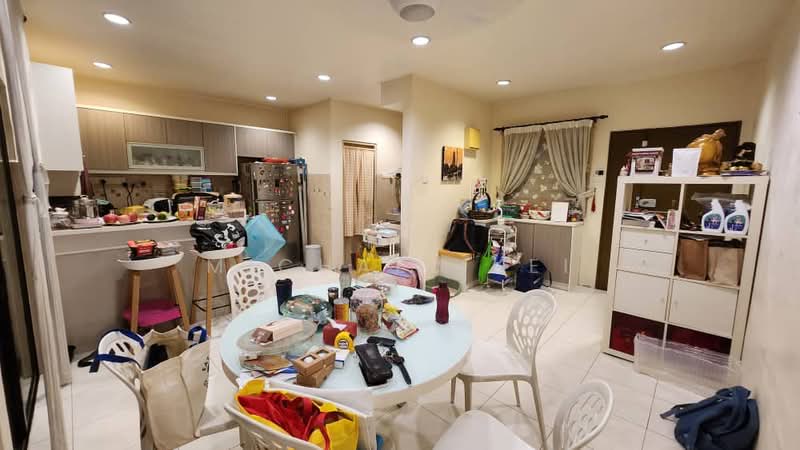 Rumah Bandar untuk Dijual di Kampung Sungai Kayu Ara (Petaling Jaya) - Michael Kei - Kitchen - PropertyGuru.com.my