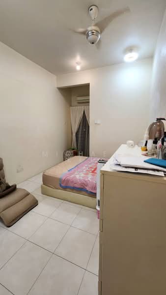 Rumah Bandar untuk Dijual di Kampung Sungai Kayu Ara (Petaling Jaya) - Michael Kei - Bedroom - PropertyGuru.com.my