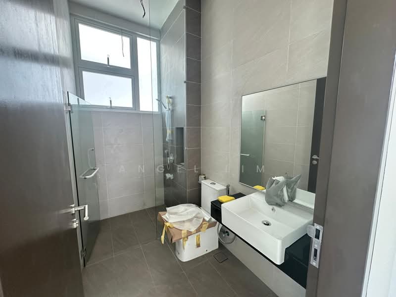 Rumah Berkembar untuk Dijual di Taman Ponderosa (Johor Bahru) - Angel Lim - Bathroom - PropertyGuru.com.my