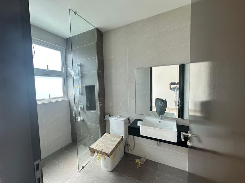 Rumah Berkembar untuk Dijual di Taman Ponderosa (Johor Bahru) - Angel Lim - Bathroom - PropertyGuru.com.my
