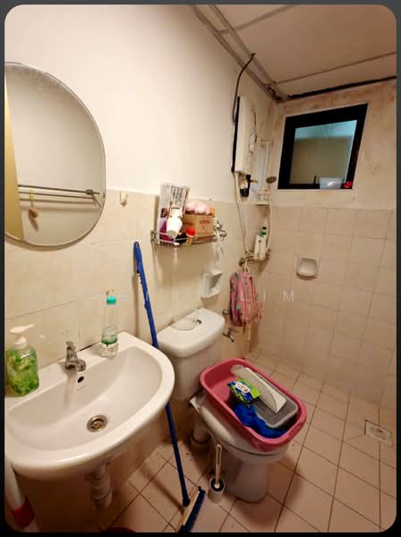 Kondominium untuk Dijual di Sri Putramas - Henry Lim - Bathroom - PropertyGuru.com.my