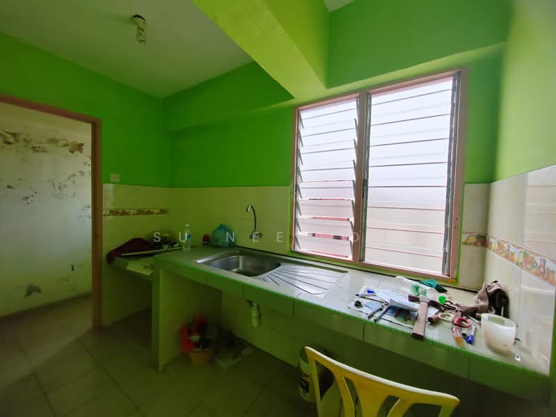 Flat for Sale at Mutiara Fadason - Su Nee Goh - Kitchen - PropertyGuru.com.my