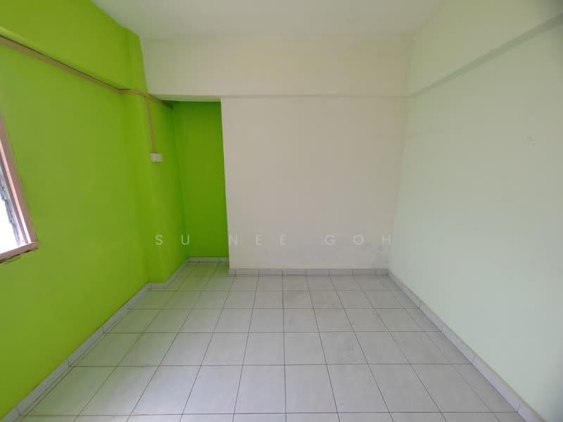 Flat for Sale at Mutiara Fadason - Su Nee Goh - Room 2 - PropertyGuru.com.my