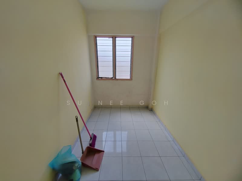 Flat for Sale at Mutiara Fadason - Su Nee Goh - Room 3 - PropertyGuru.com.my