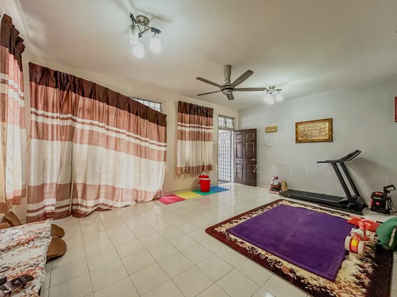 Rumah Teres 2 Tingkat untuk Dijual di Sepang (Selangor) - Aqillah Razali - PropertyGuru.com.my