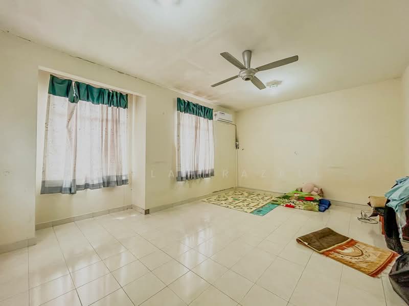 Rumah Teres 2 Tingkat untuk Dijual di Sepang (Selangor) - Aqillah Razali - PropertyGuru.com.my
