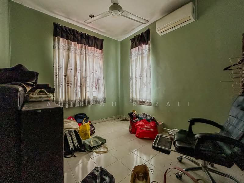 Rumah Teres 2 Tingkat untuk Dijual di Sepang (Selangor) - Aqillah Razali - PropertyGuru.com.my