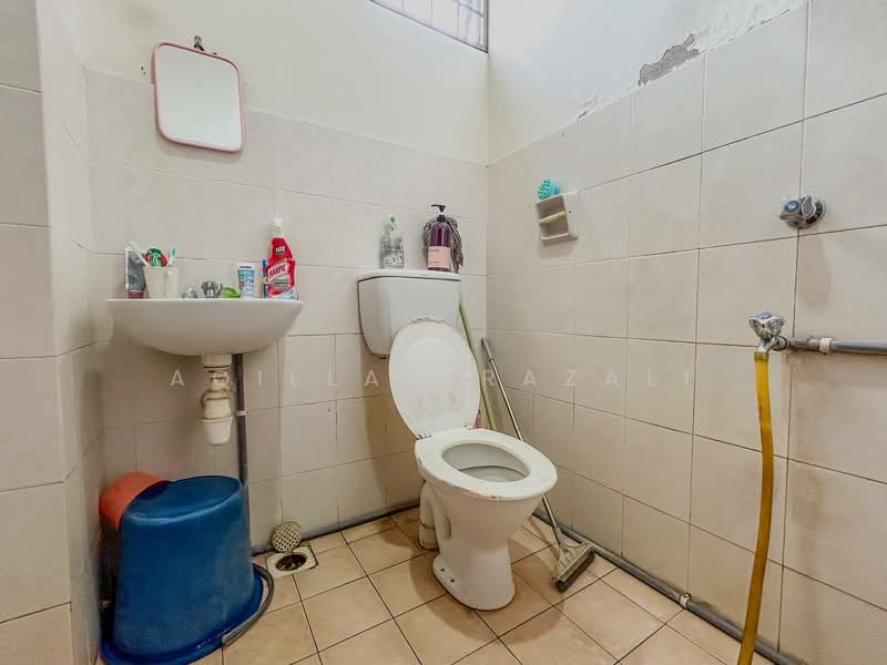 Rumah Teres 2 Tingkat untuk Dijual di Sepang (Selangor) - Aqillah Razali - PropertyGuru.com.my