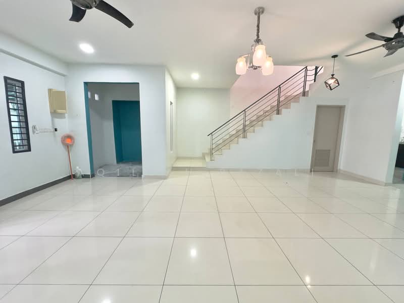 Rumah Teres 2 Tingkat untuk Dijual di Semenyih (Selangor) - Aqillah Razali - PropertyGuru.com.my