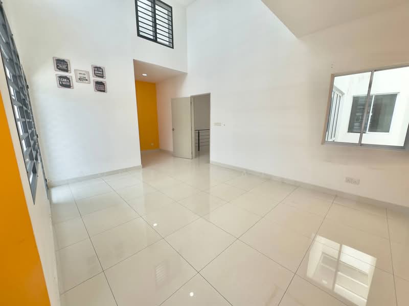 Rumah Teres 2 Tingkat untuk Dijual di Semenyih (Selangor) - Aqillah Razali - PropertyGuru.com.my