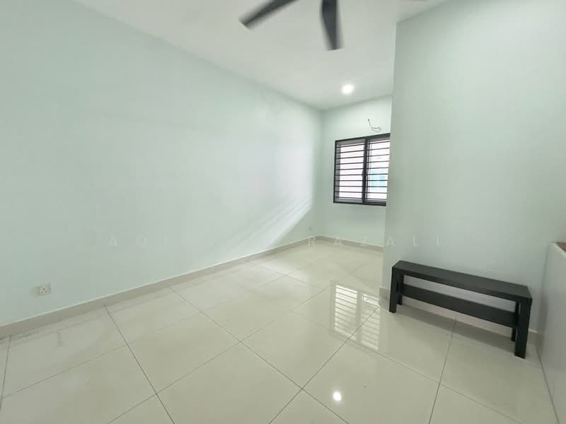 Rumah Teres 2 Tingkat untuk Dijual di Semenyih (Selangor) - Aqillah Razali - PropertyGuru.com.my
