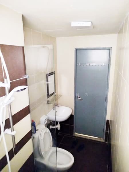 Service Residence for Rent at One Sentral Serviced Residence - YC Fung - Bathroom - PropertyGuru.com.my