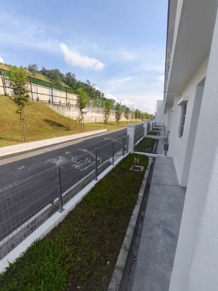 Rumah Teres 2 Tingkat untuk Disewa di Anggun (Rawang) - Annie Ng - Exterior - PropertyGuru.com.my