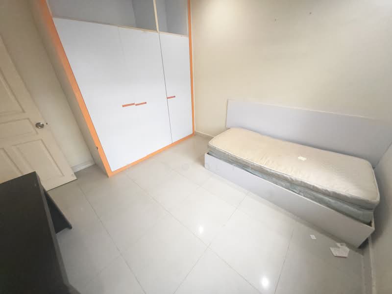 Townhouse for Sale in Country Heights (Kajang) - Bobo Lee - Bedroom - PropertyGuru.com.my