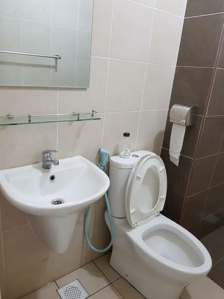 Service Residence for Rent at Pangsapuri Tanah Emas (Golden Sands) - May Lee - Bathroom - PropertyGuru.com.my