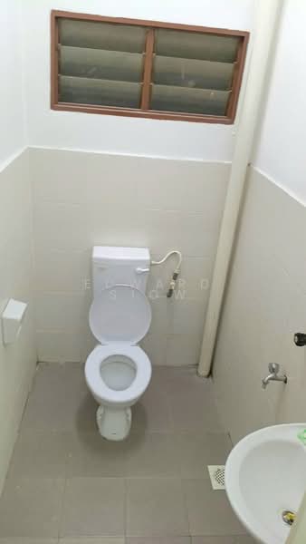 Rumah Teres 2 Tingkat untuk Dijual di Pasir Gudang (Johor) - Edward Siow - Bathroom - PropertyGuru.com.my