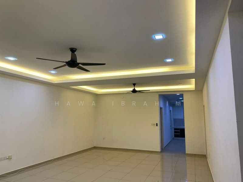 Rumah Teres untuk Disewa di Bandar Sri Sendayan (Negeri Sembilan) - Hawa Ibrahim - Living Room - PropertyGuru.com.my