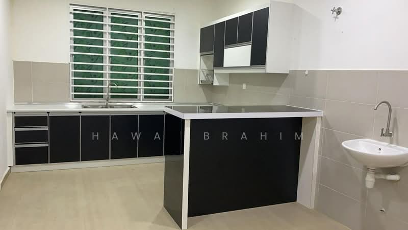 Rumah Teres untuk Disewa di Bandar Sri Sendayan (Negeri Sembilan) - Hawa Ibrahim - Kitchen - PropertyGuru.com.my