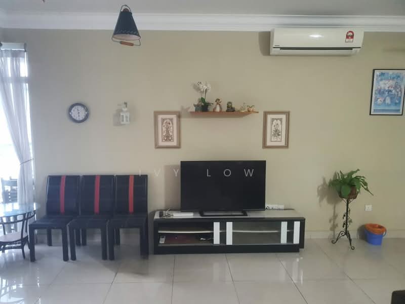Servis Apartment untuk Dijual di Pangsapuri Tanah Emas (Golden Sands) - Ivy Low - Living Room - PropertyGuru.com.my