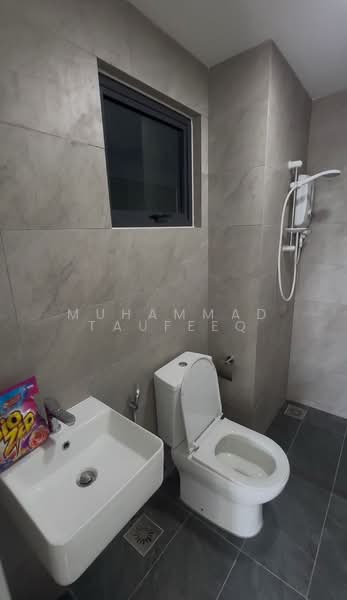 Servis Apartment untuk Disewa di Tulip Residence - Muhammad Taufeeq - Bathroom - PropertyGuru.com.my