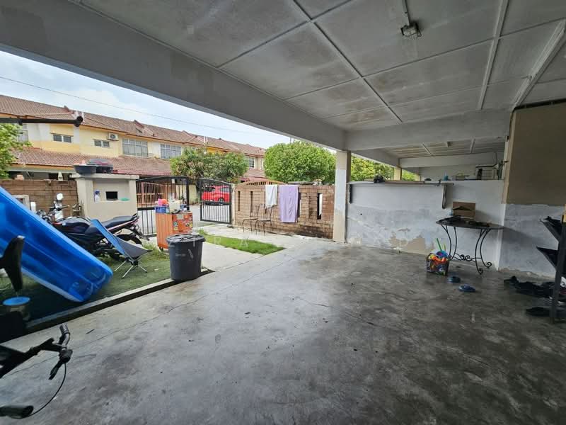 Rumah Teres 2 Tingkat untuk Dijual di Sungai Buloh (Selangor) - Azira Ahmad - Exterior - PropertyGuru.com.my