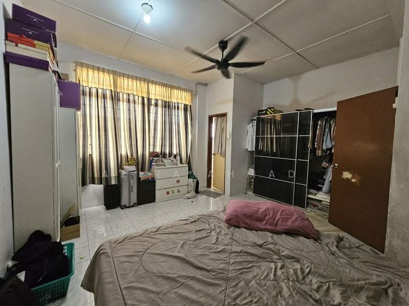 Rumah Teres 2 Tingkat untuk Dijual di Sungai Buloh (Selangor) - Azira Ahmad - Bedroom - PropertyGuru.com.my