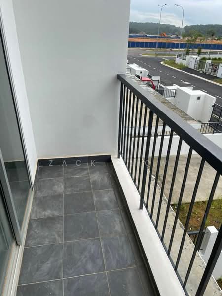 Rumah Teres 2 Tingkat untuk Dijual di Kulai (Johor) - Zack Chow - Balcony - PropertyGuru.com.my