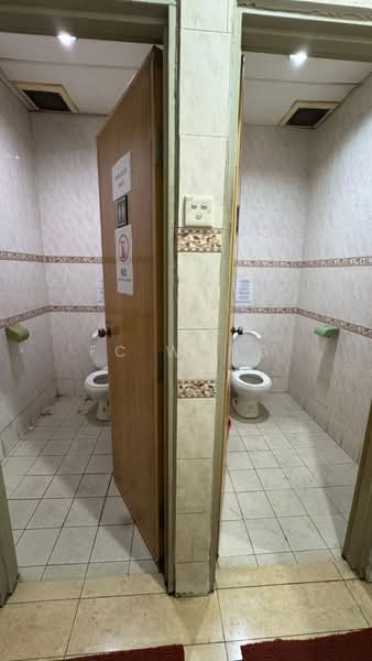 Kilang untuk Dijual di Kepong (Kuala Lumpur) - FC Wong - Bathroom - PropertyGuru.com.my